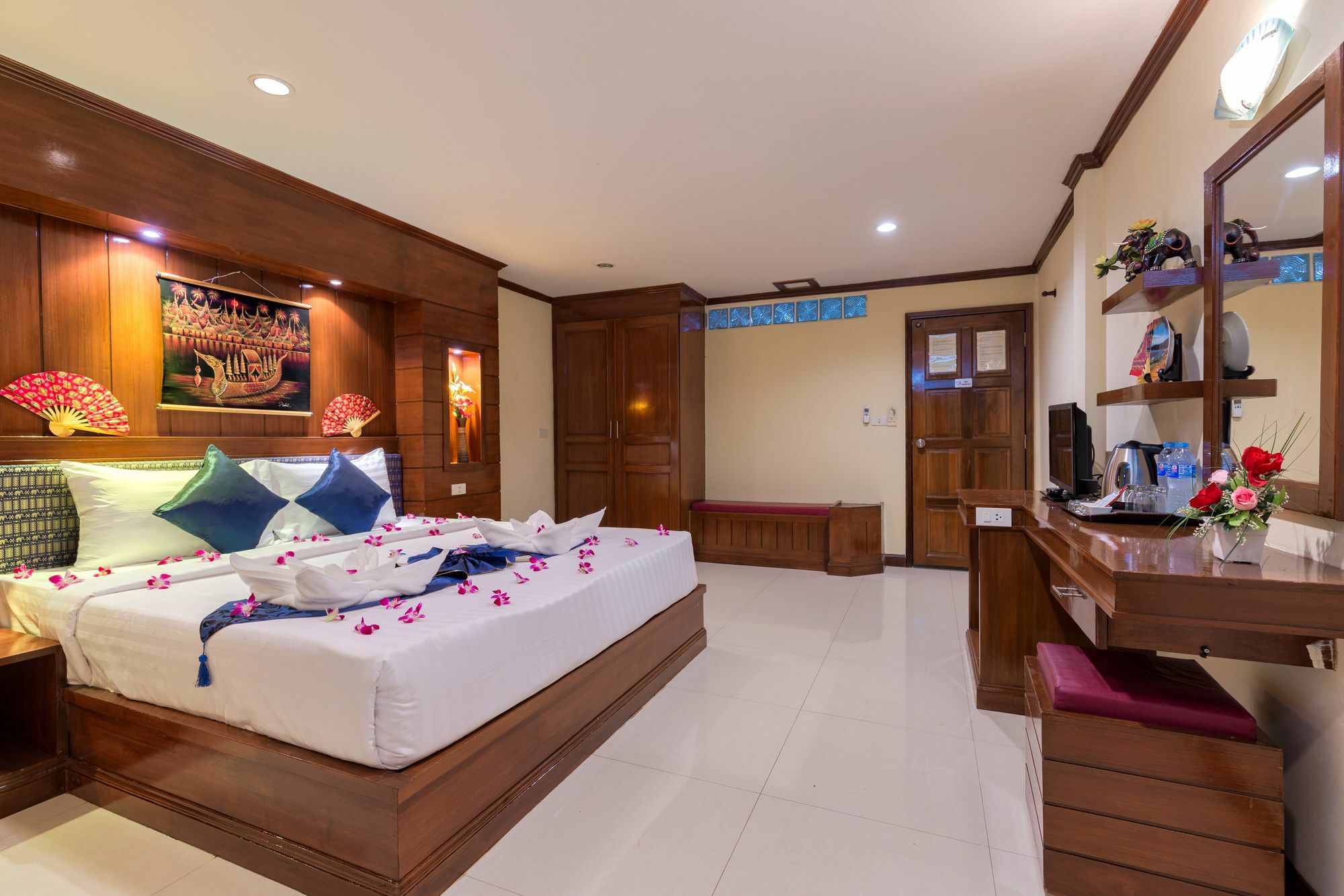 Pr Patong Residence -Sha Buitenkant foto