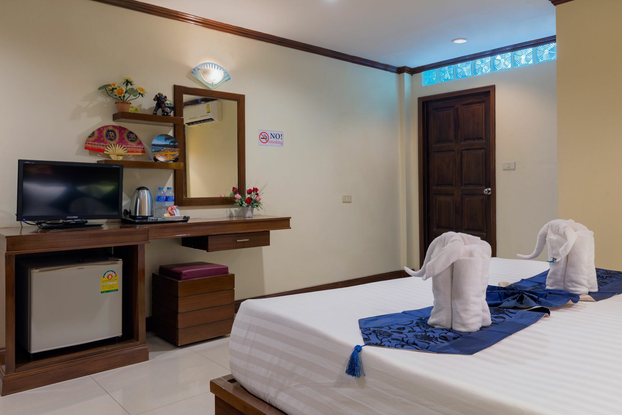 Pr Patong Residence -Sha Buitenkant foto