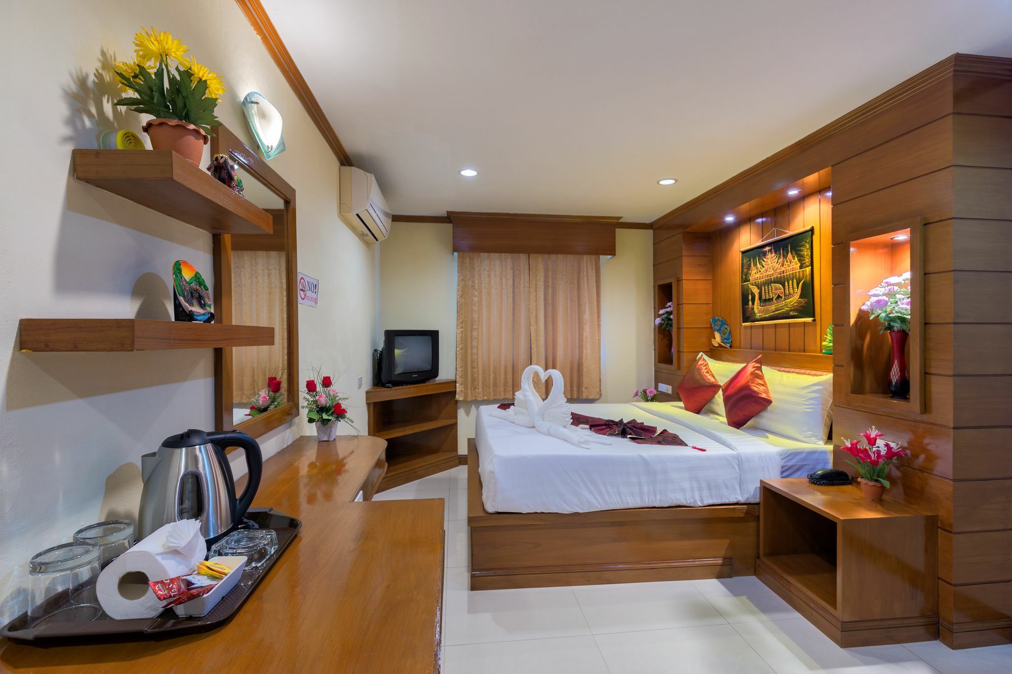 Pr Patong Residence -Sha Buitenkant foto